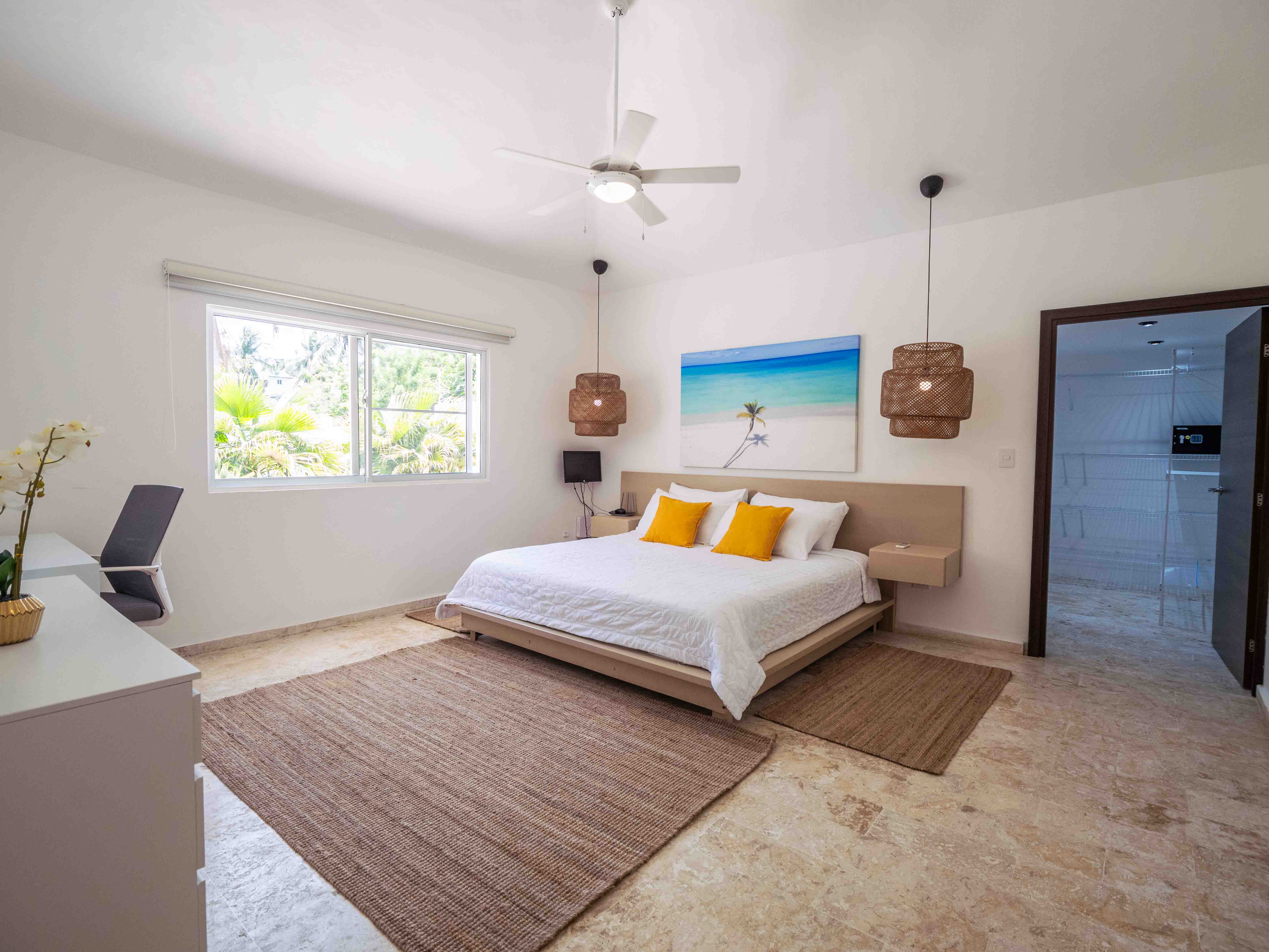 BEAUTIFULL  4 BEDROOM VILLA WITH INDEPENDENT STUDIO NEAR ENCUENTRO BEACH 