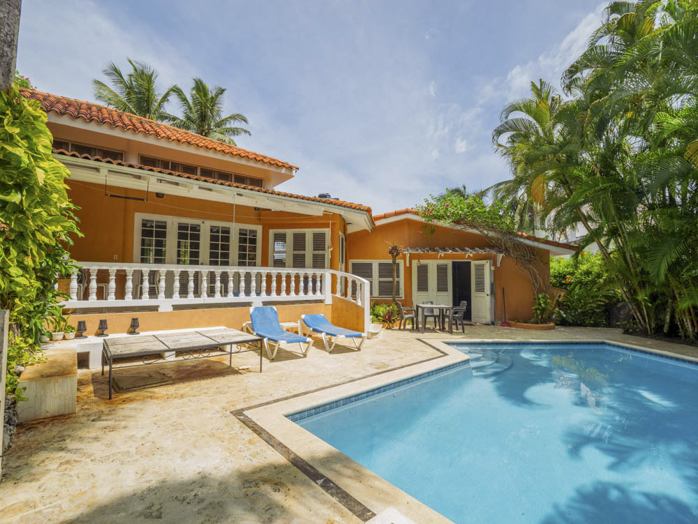 OCEANVIEW 3 BEDROOM VILLA ON A GREAT LOT IN PLAYA ENCUENTRO