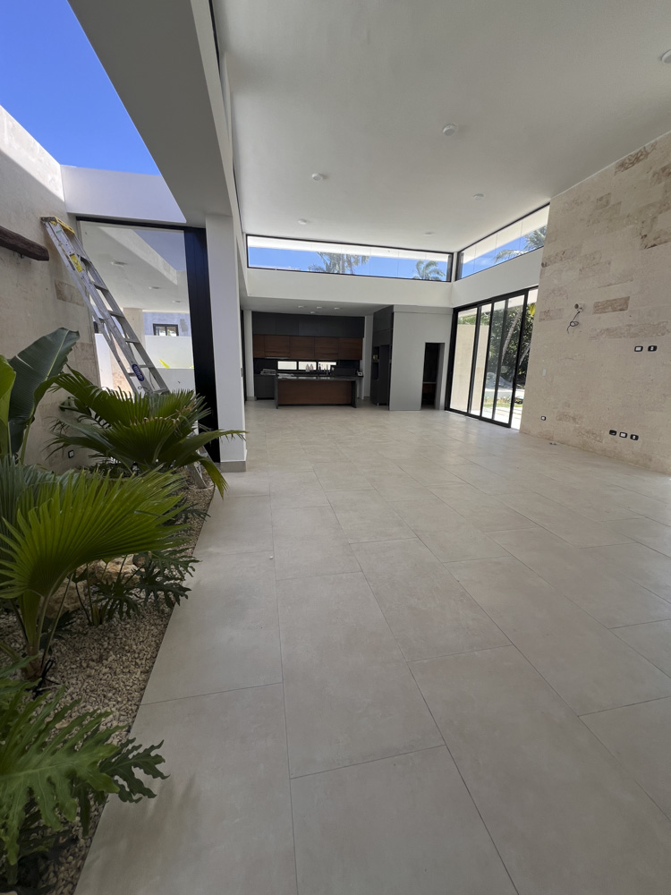 AMAZING LUXURY 3 BEDROOM VILLA IN ENCUENTRO 