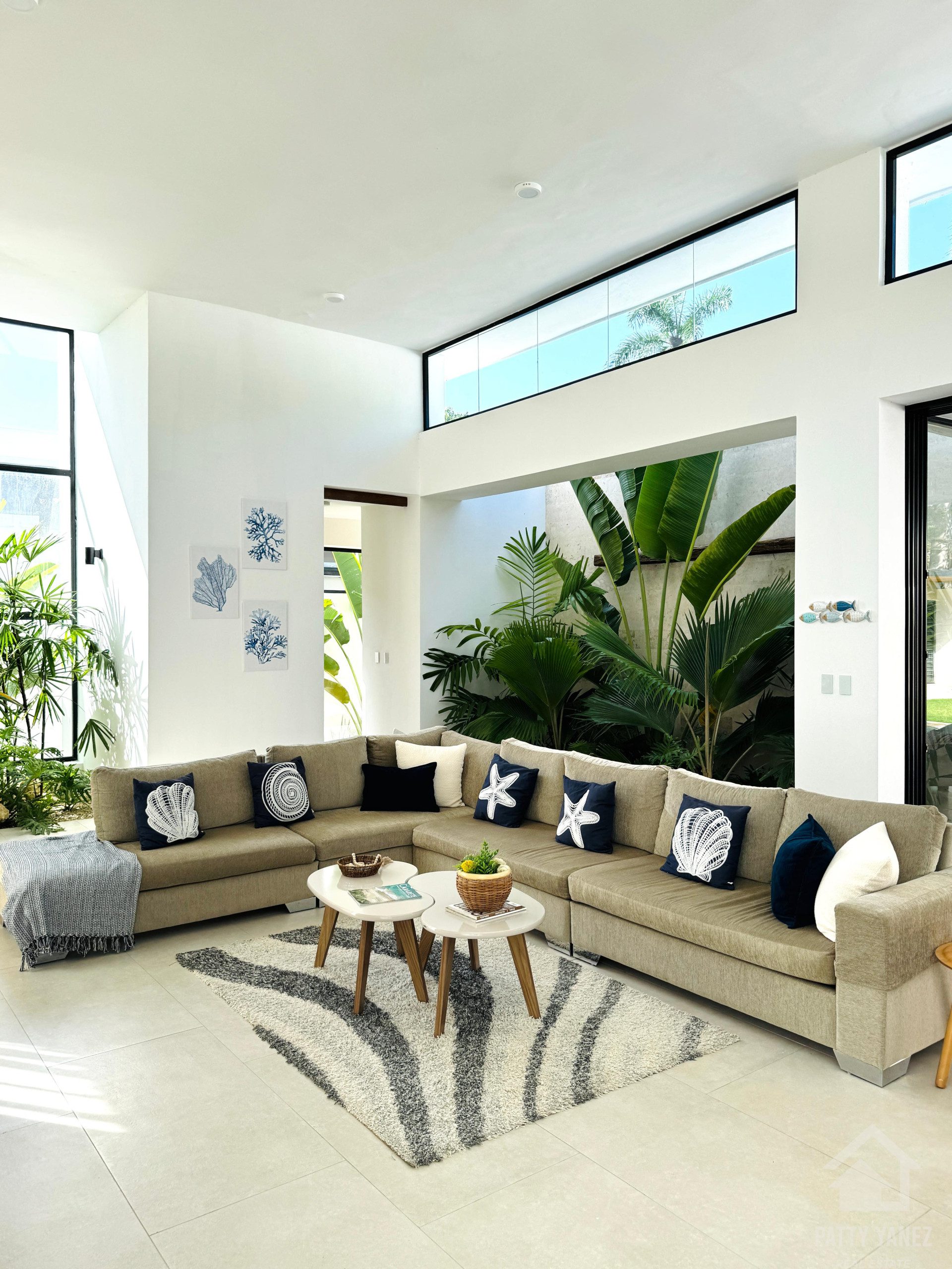 INCREÍBLE VILLA DE LUJO DE 3 DORMITORIOS EN ENCUENTRO 