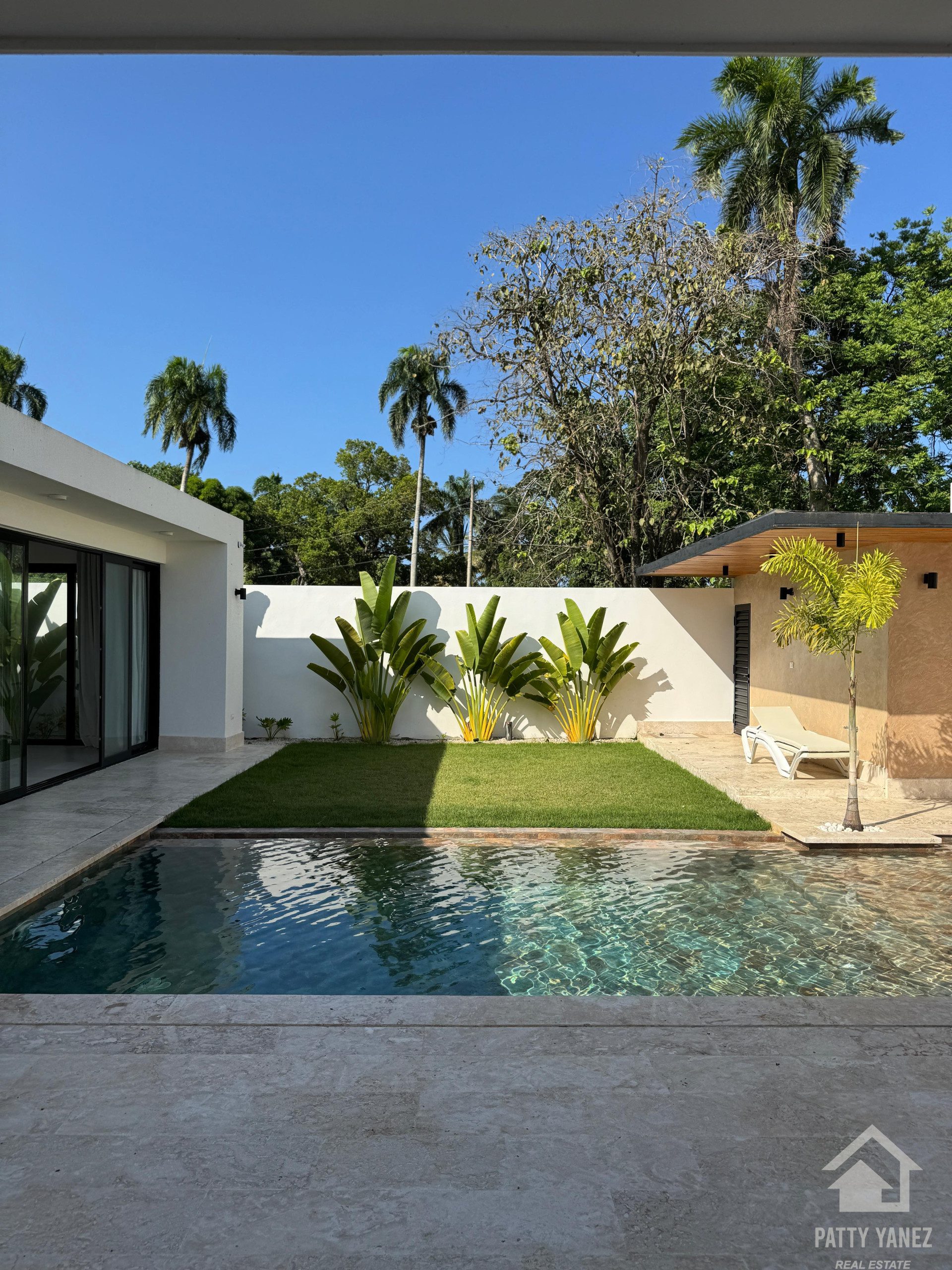 INCREÍBLE VILLA DE LUJO DE 3 DORMITORIOS EN ENCUENTRO 