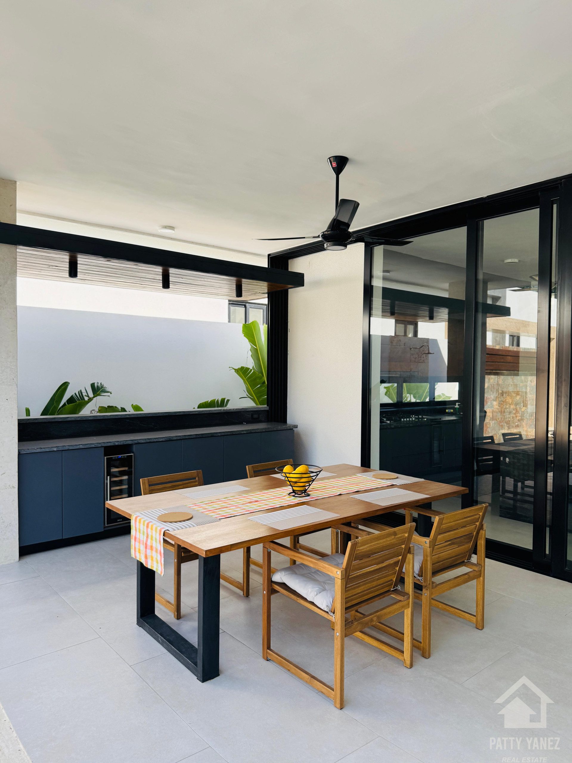INCREÍBLE VILLA DE LUJO DE 3 DORMITORIOS EN ENCUENTRO 