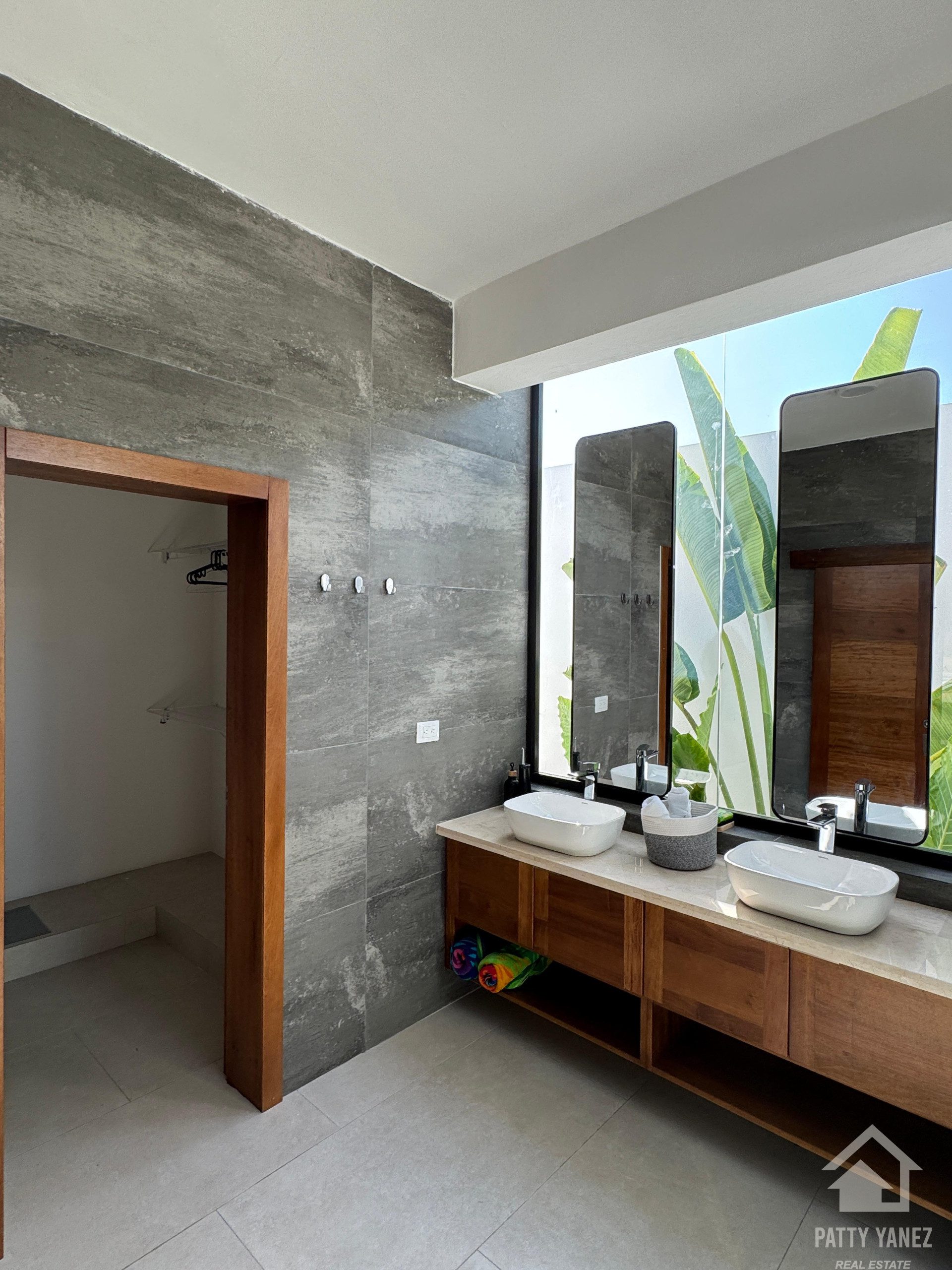 INCREÍBLE VILLA DE LUJO DE 3 DORMITORIOS EN ENCUENTRO 