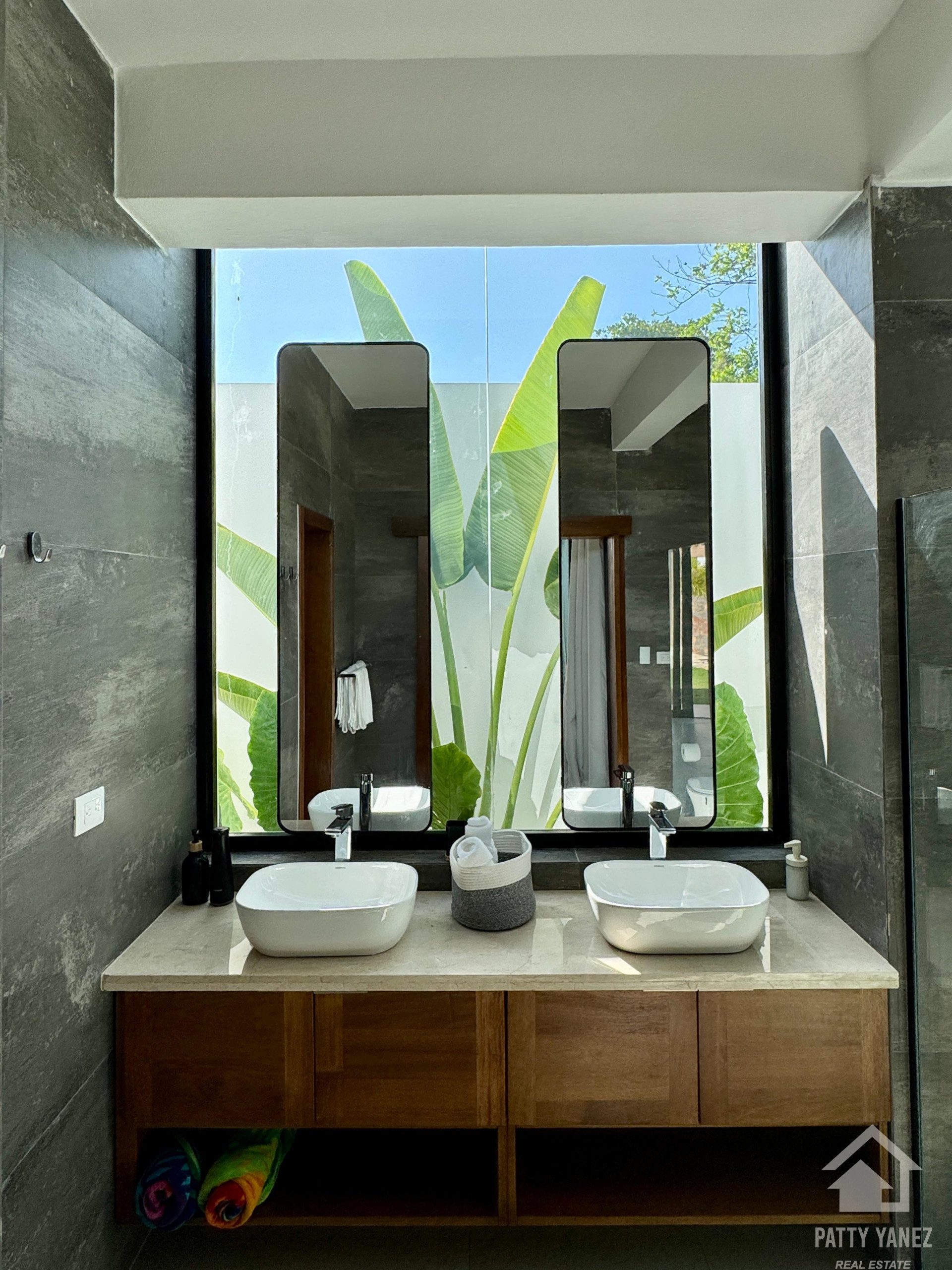 INCREÍBLE VILLA DE LUJO DE 3 DORMITORIOS EN ENCUENTRO 