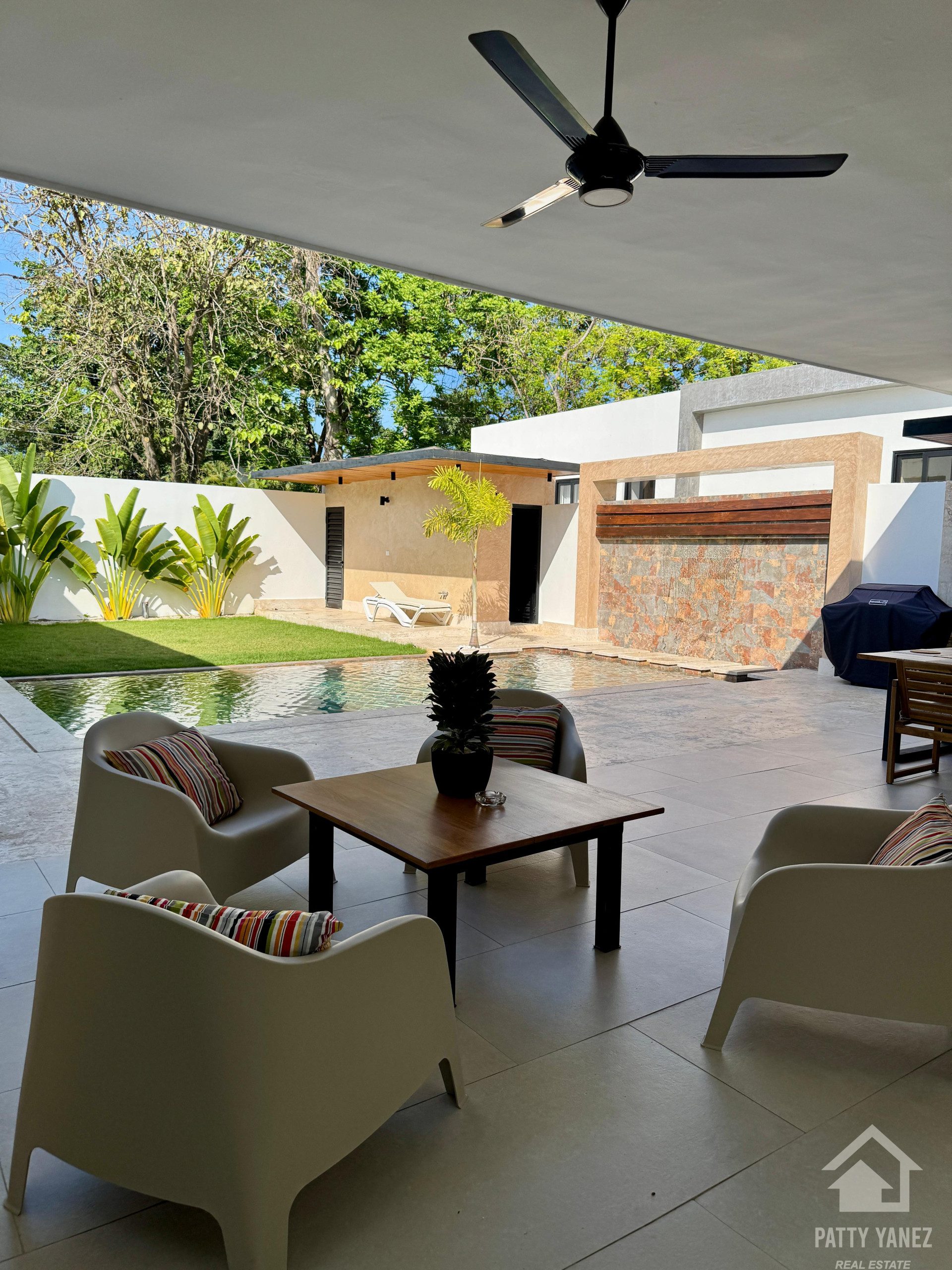 INCREÍBLE VILLA DE LUJO DE 3 DORMITORIOS EN ENCUENTRO 