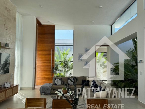 INCREÍBLE VILLA DE LUJO DE 3 DORMITORIOS EN ENCUENTRO 