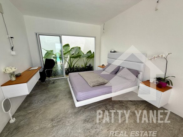 Modern Tropical Villa with Private Pool and Solar Energy System
