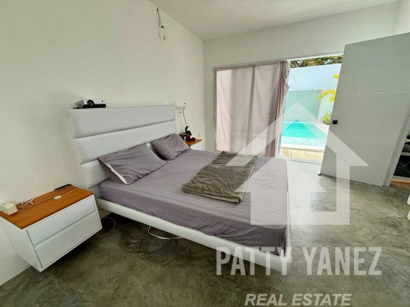 Modern Tropical Villa with Private Pool and Solar Energy System