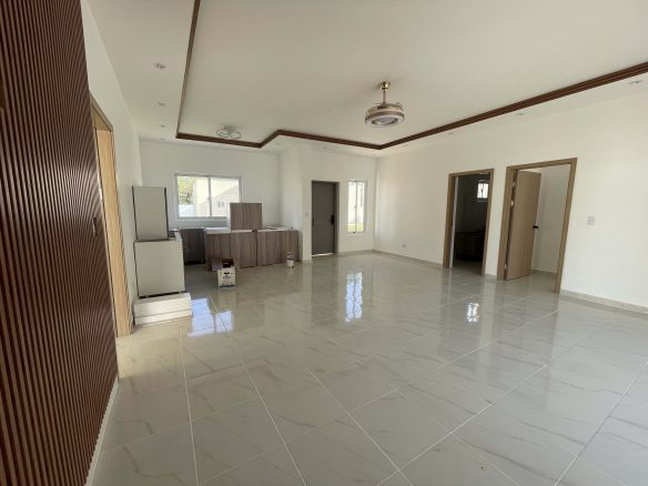 Impresionante villa de 2 dormitorios cerca de la playa: ¡ideal para vivir y como inversión!