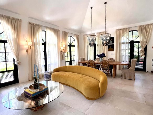 Classic Style Caribbean Villa – Your Private Oasis in Sea Horse Ranch