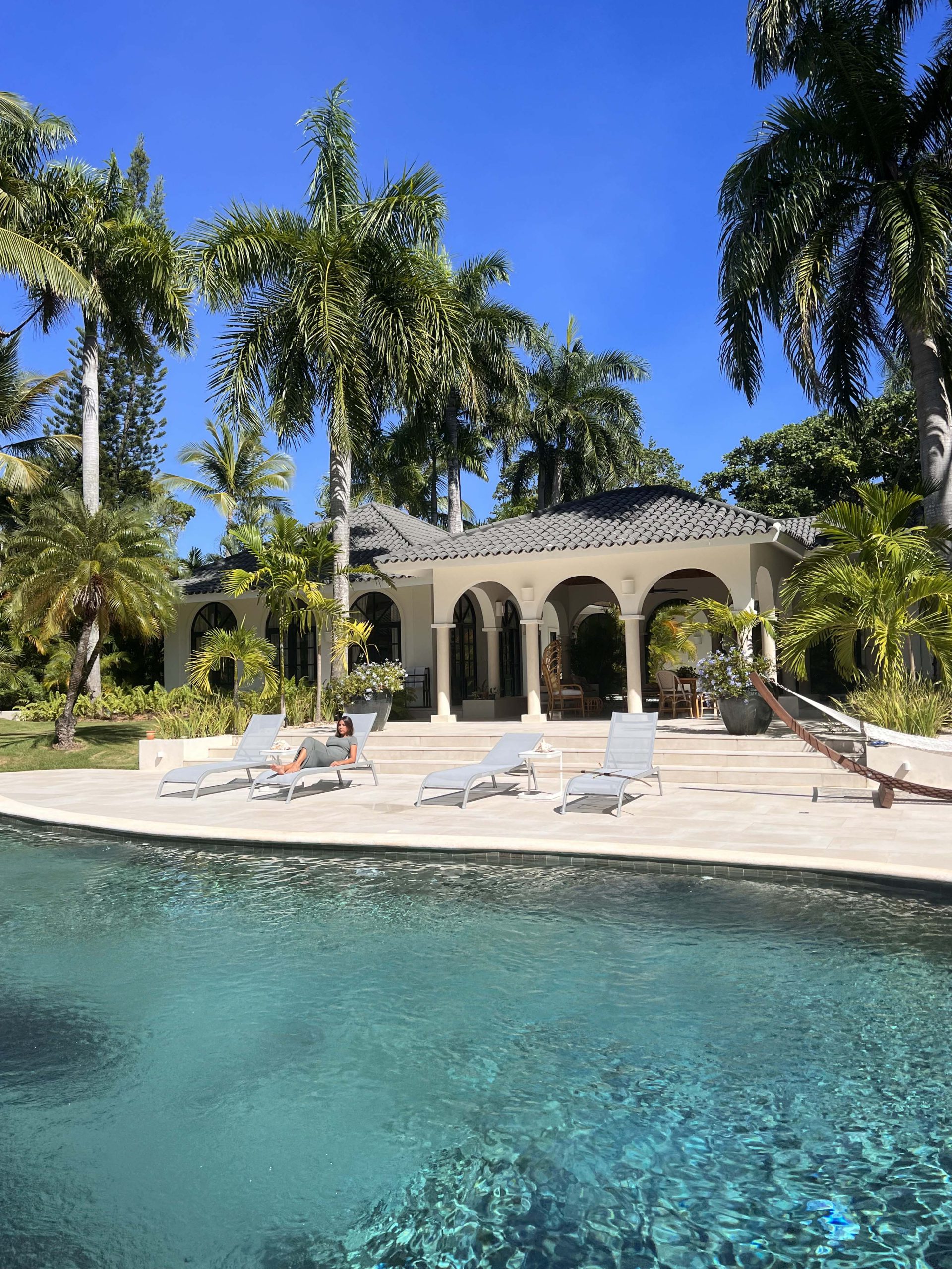 Classic Style Caribbean Villa – Your Private Oasis in Sea Horse Ranch
