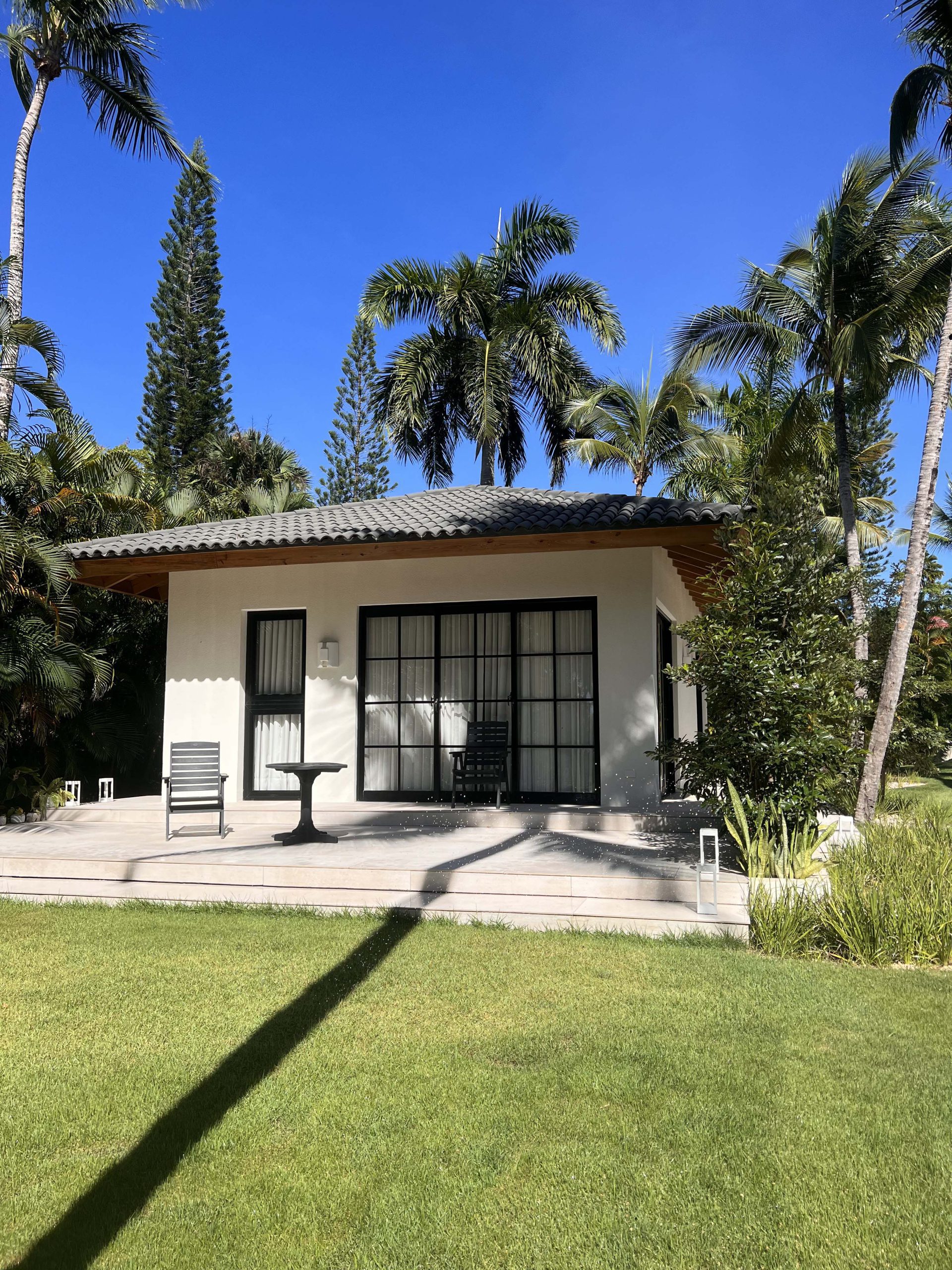 Classic Style Caribbean Villa – Your Private Oasis in Sea Horse Ranch