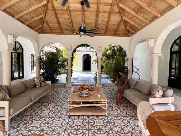Classic Style Caribbean Villa – Your Private Oasis in Sea Horse Ranch