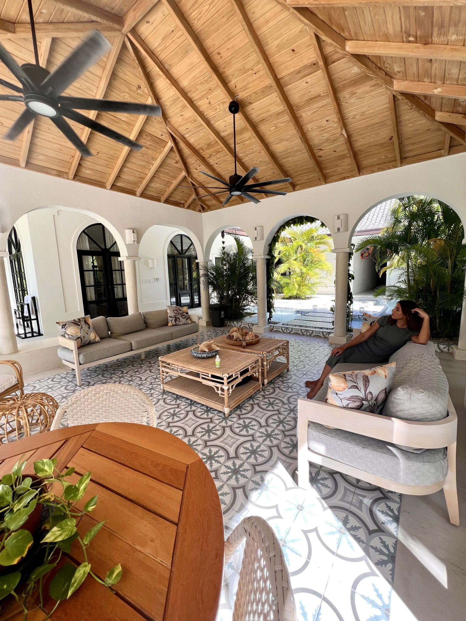 Classic Style Caribbean Villa – Your Private Oasis in Sea Horse Ranch