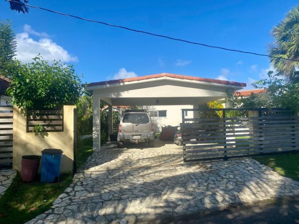 Villa tropical de lujo en venta – A pocos pasos de la playa | Complejo residencial cerrado | Acceso privado a la playa