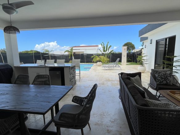 Villa en venta en Sosúa: un refugio tropical ideal para familias