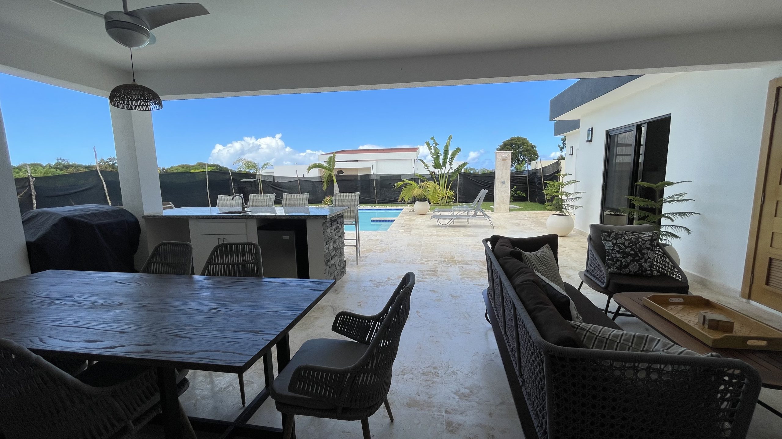 Villa en venta en Sosúa: un refugio tropical ideal para familias