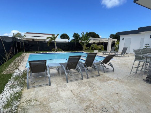 Villa en venta en Sosúa: un refugio tropical ideal para familias