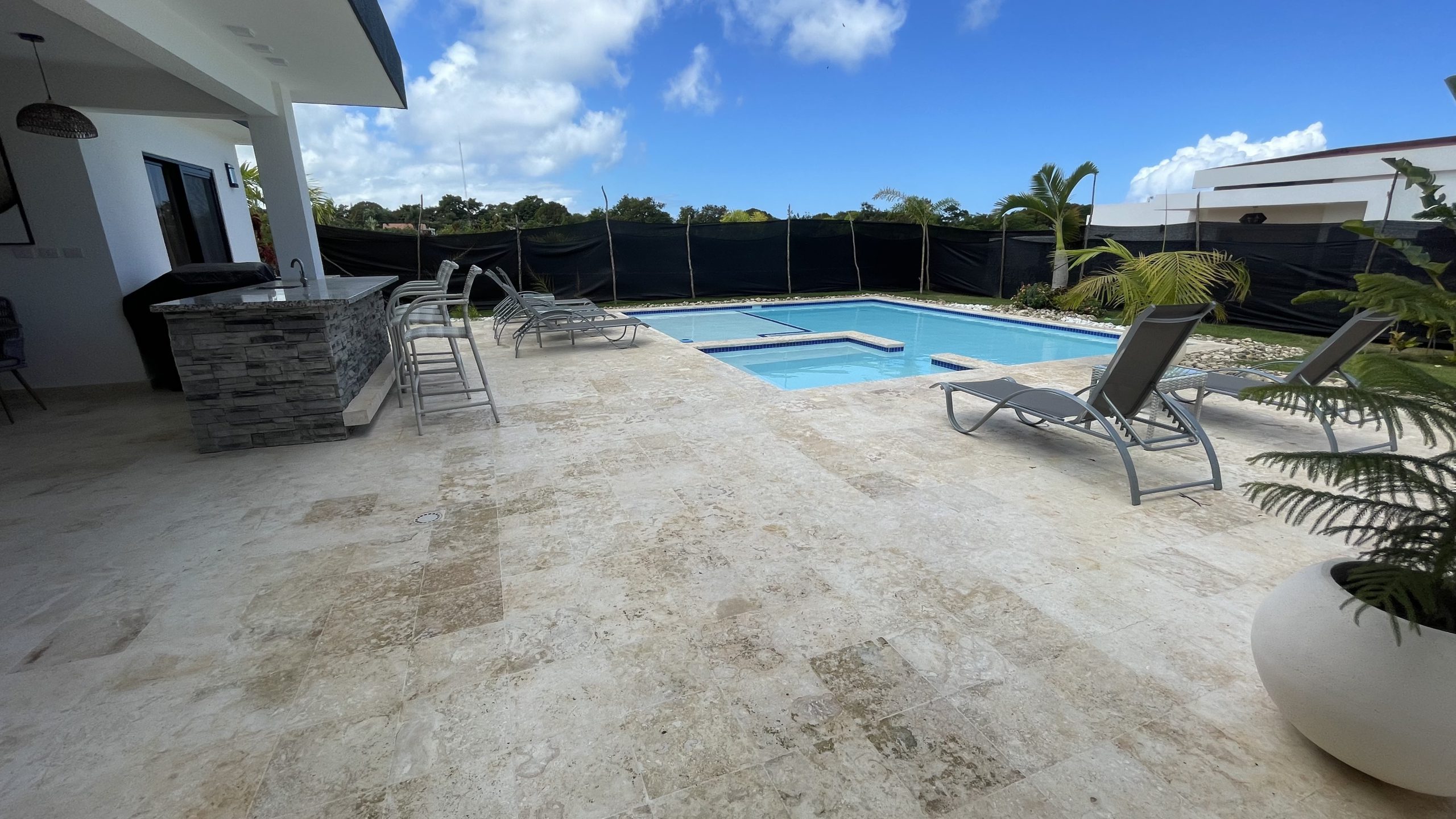 Villa en venta en Sosúa: un refugio tropical ideal para familias