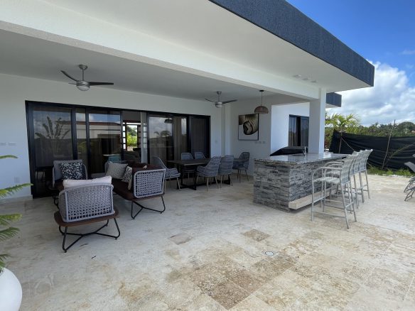 Villa en venta en Sosúa: un refugio tropical ideal para familias