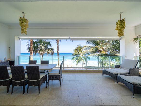 Vida de lujo en el Caribe con impresionantes vistas al mar