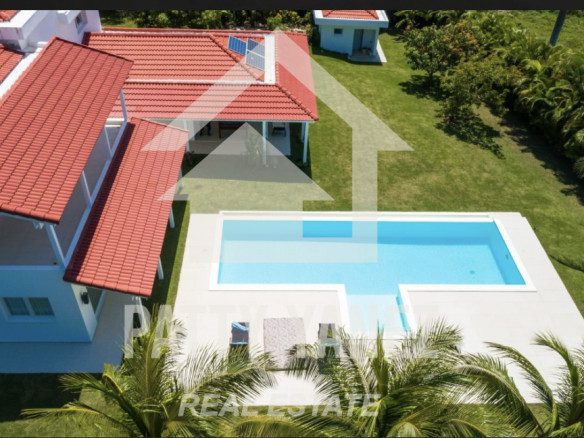 Villa de lujo en venta cerca de la playa, vivienda de 5 dormitorios