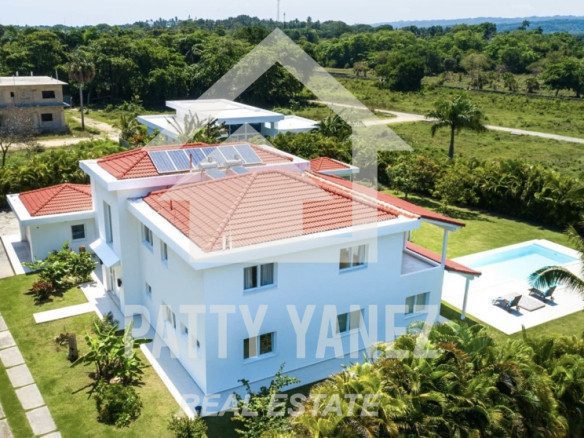Villa de lujo en venta cerca de la playa, vivienda de 5 dormitorios