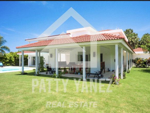 Villa de lujo en venta cerca de la playa, vivienda de 5 dormitorios