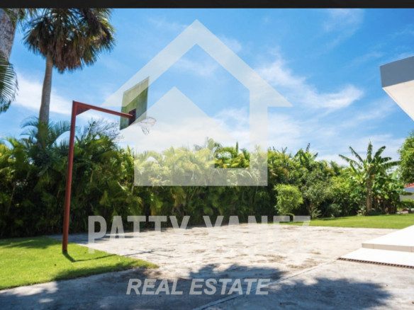 Villa de lujo en venta cerca de la playa, vivienda de 5 dormitorios