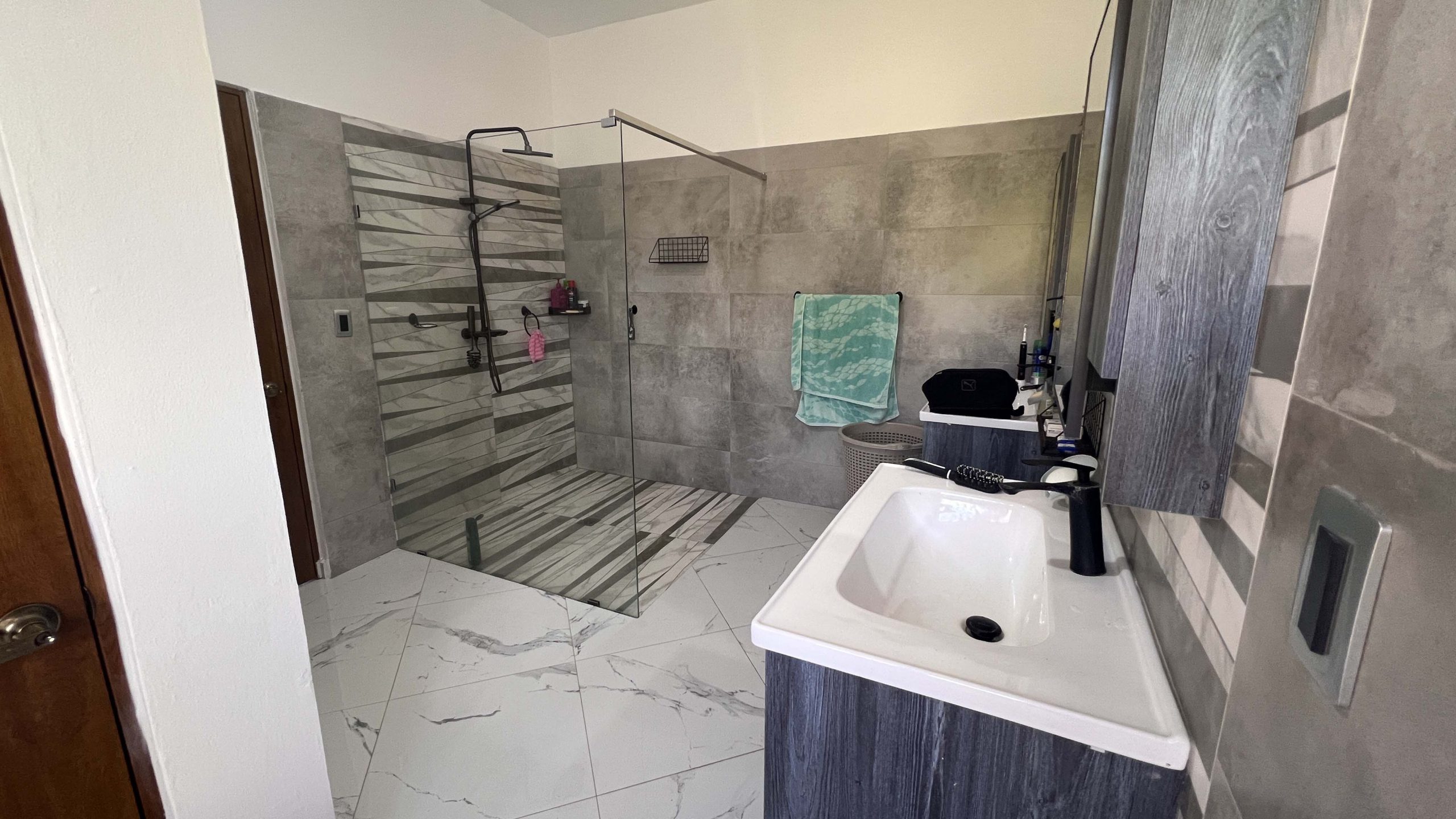 Modern 3-Bedroom Mountain Villa with Ocean Views in Río San Juan – USD 275,000
