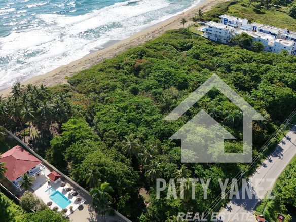Beachfront Land for Sale in Cabarete East – 1,860 m²