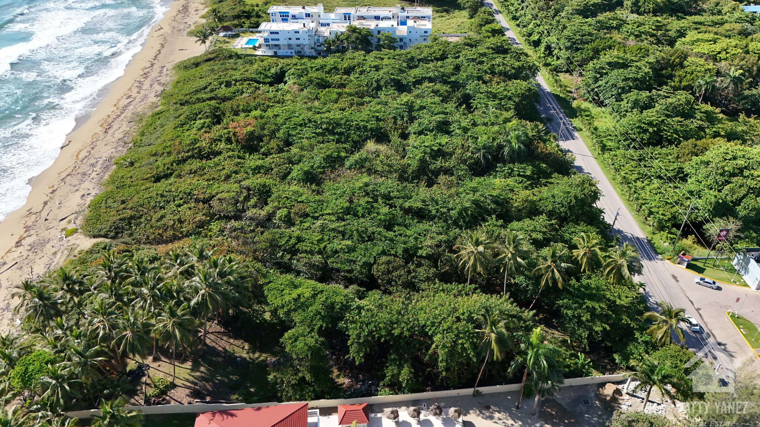 Beachfront Land for Sale in Cabarete East – 1,860 m²