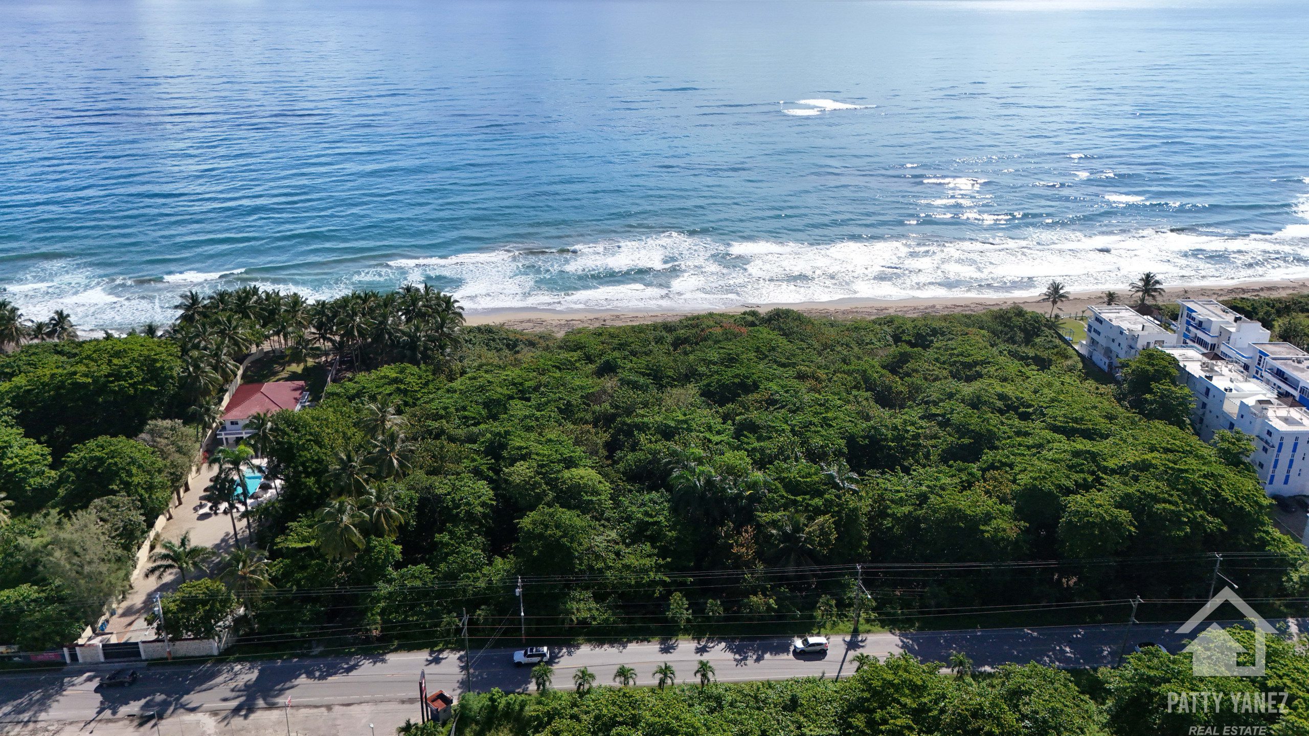 Beachfront Land for Sale in Cabarete East – 1,860 m²