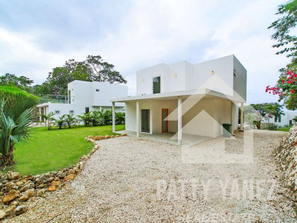 La elegancia tropical te espera en Casa Sueño: villa en venta cerca de Sosúa y Cabarete