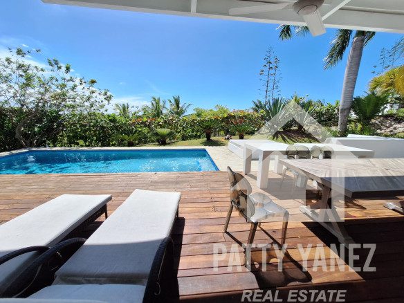 Villa tropical moderna en venta en la República Dominicana: oportunidad de inversión