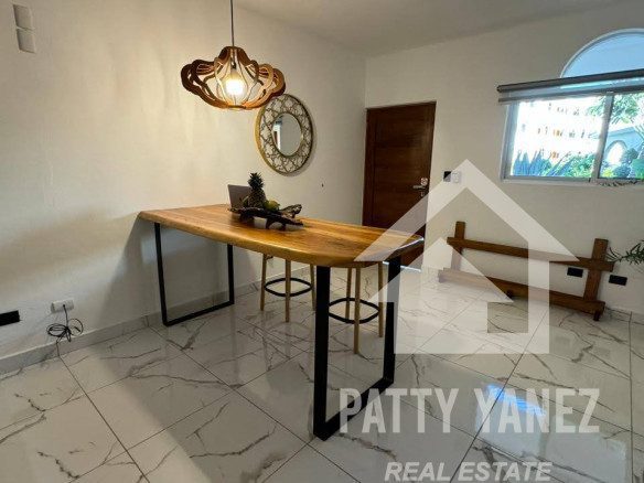 Se vende departamento amueblado de 1 dormitorio cerca de Playa Encuentro