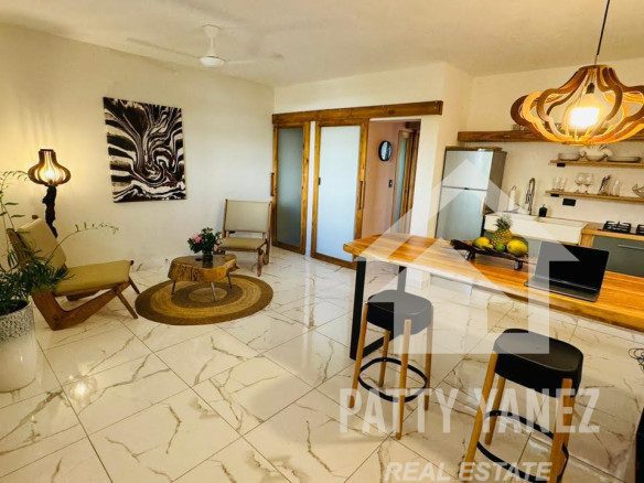 Se vende departamento amueblado de 1 dormitorio cerca de Playa Encuentro