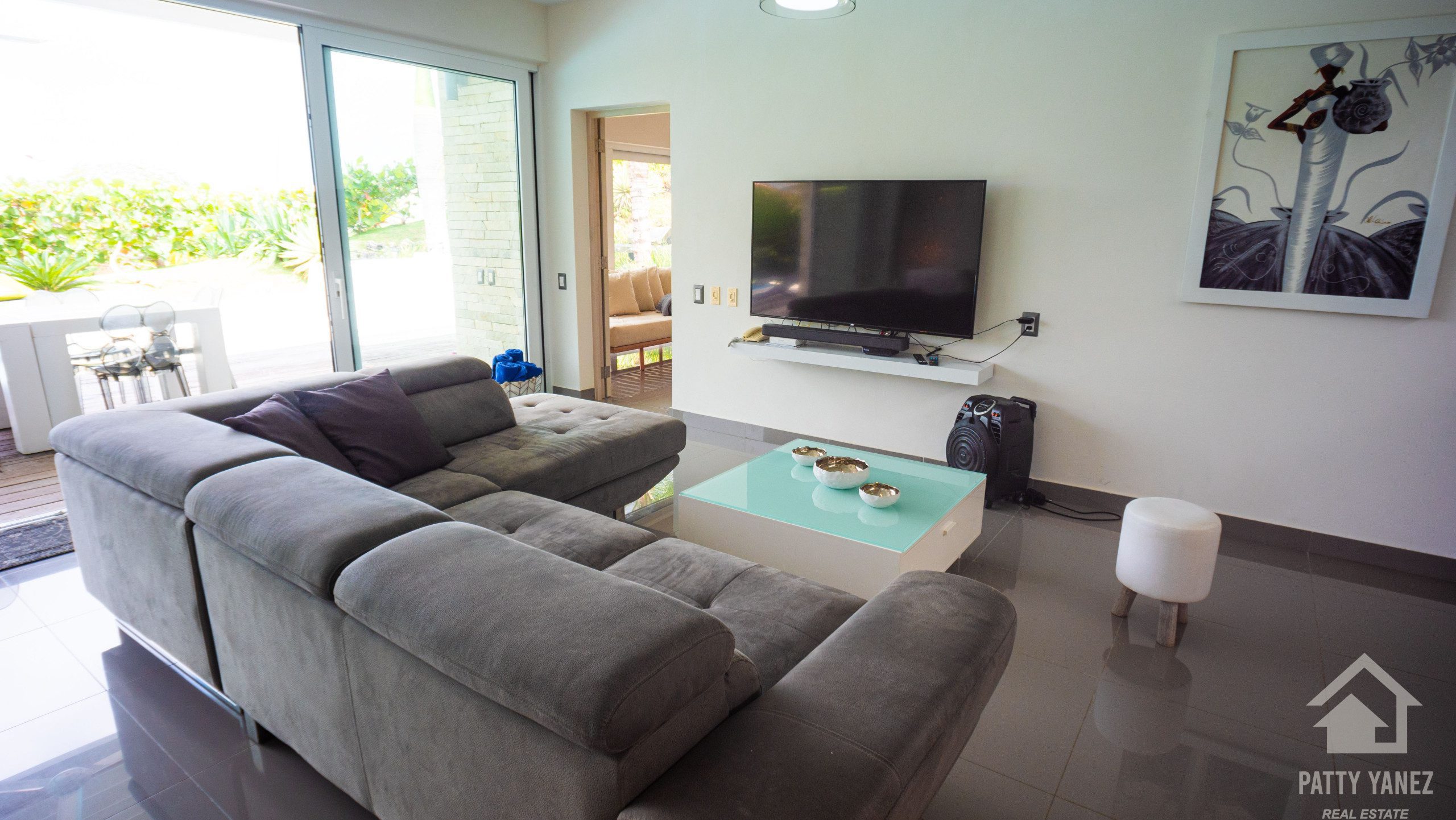 Villa tropical moderna en venta en la República Dominicana: oportunidad de inversión