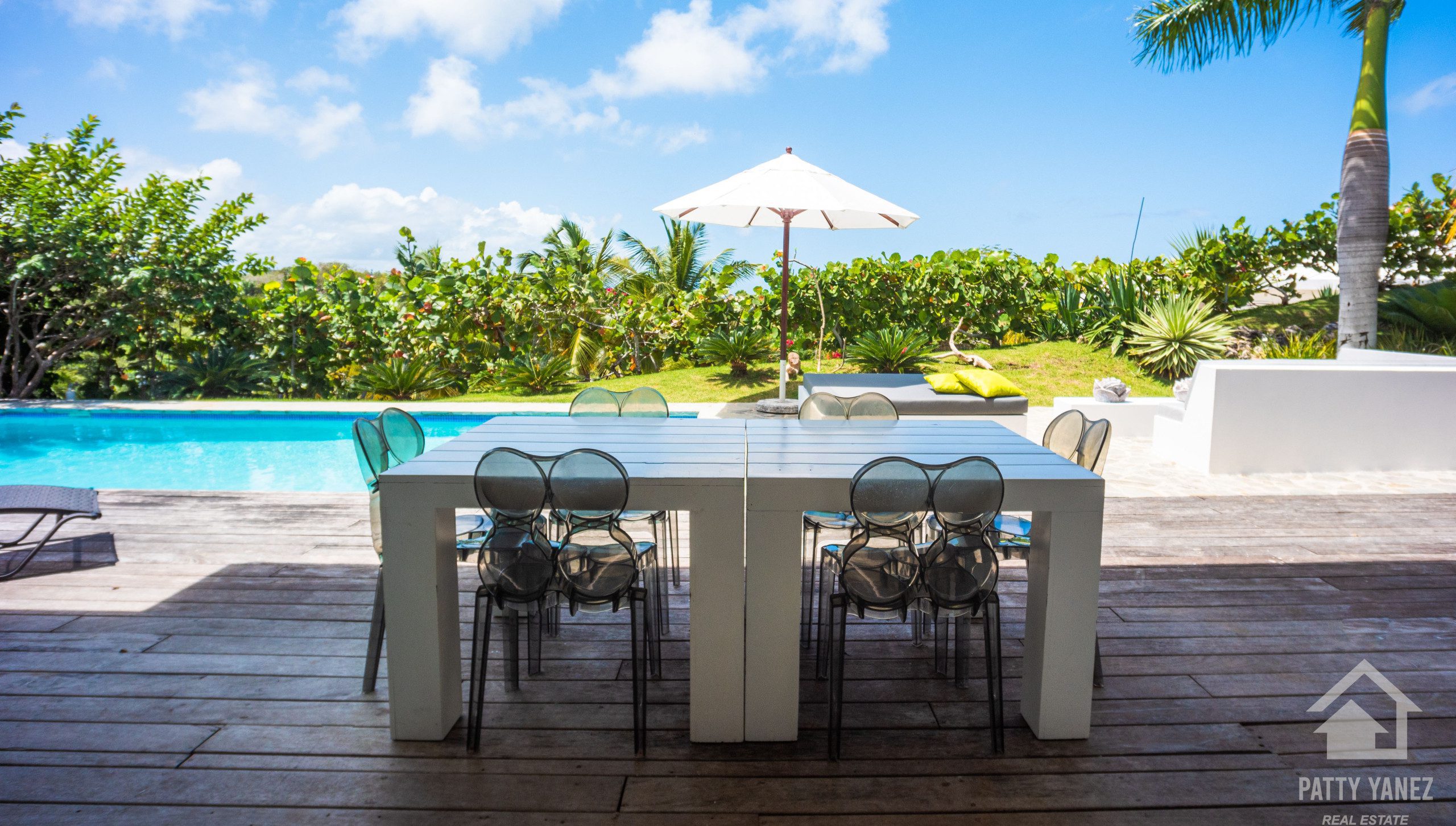 Villa tropical moderna en venta en la República Dominicana: oportunidad de inversión