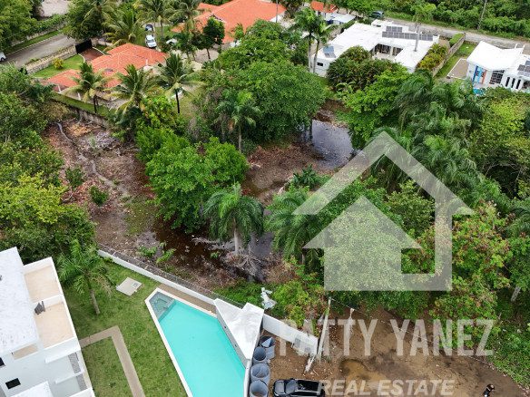 Land for Sale in Costa Azul – Ideal Investment Opportunity