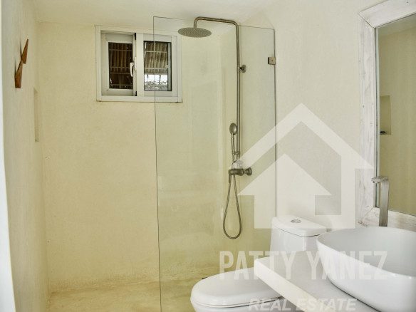 Villa tropical con bungaló para invitados en venta cerca de Playa Bonita – Las Terrenas