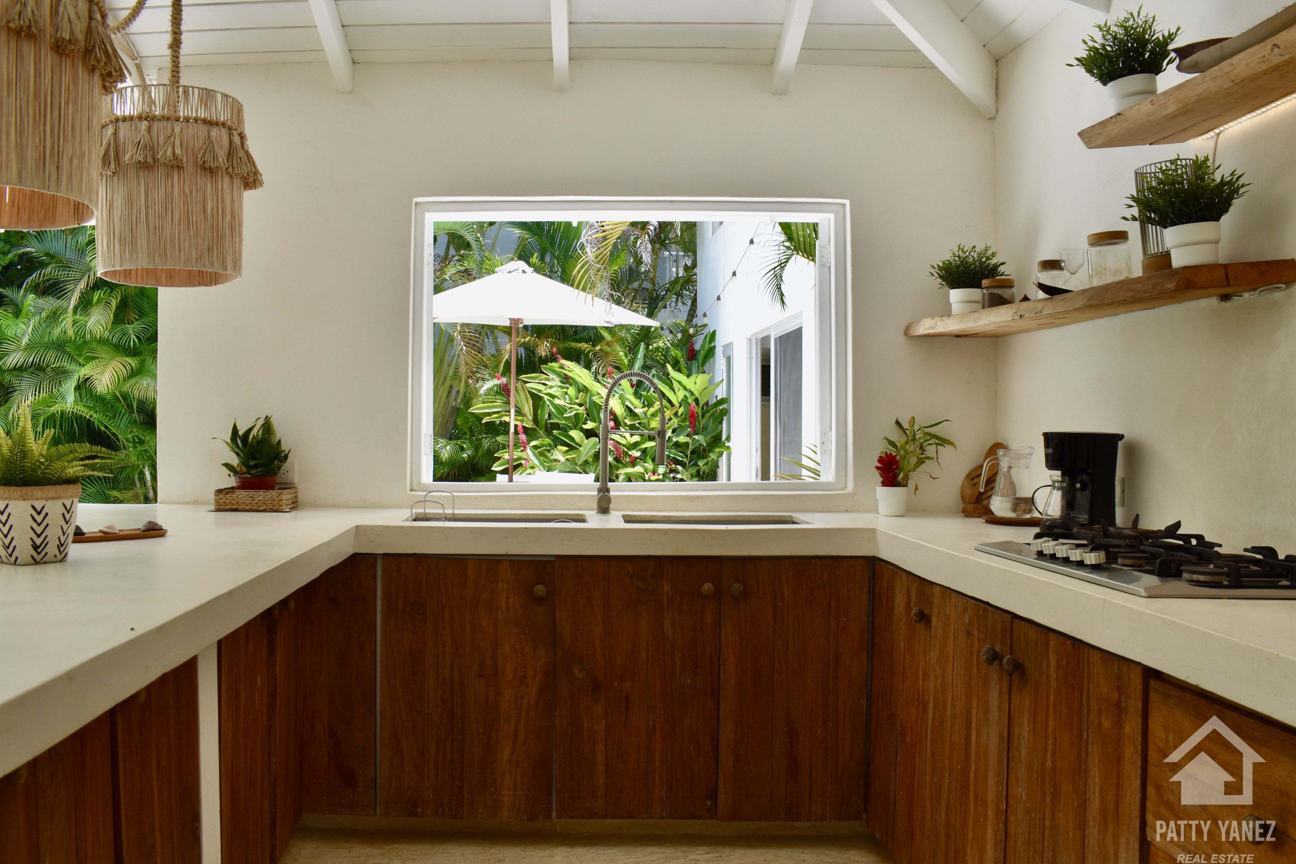 Villa tropical con bungaló para invitados en venta cerca de Playa Bonita – Las Terrenas