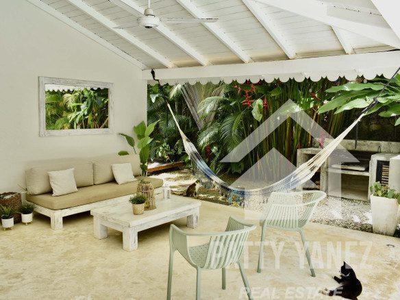 Villa tropical con bungaló para invitados en venta cerca de Playa Bonita – Las Terrenas