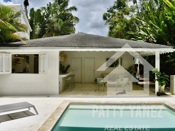 Villa tropical con bungaló para invitados en venta cerca de Playa Bonita – Las Terrenas