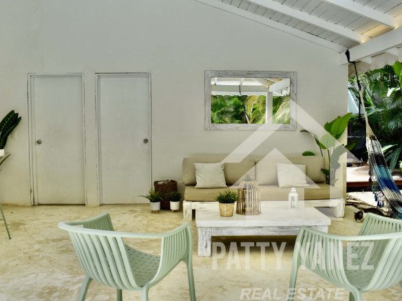 Villa tropical con bungaló para invitados en venta cerca de Playa Bonita – Las Terrenas