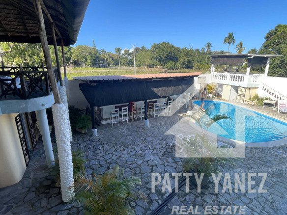 Investment Opportunity: Rental Business with 12 Units + Penthouse