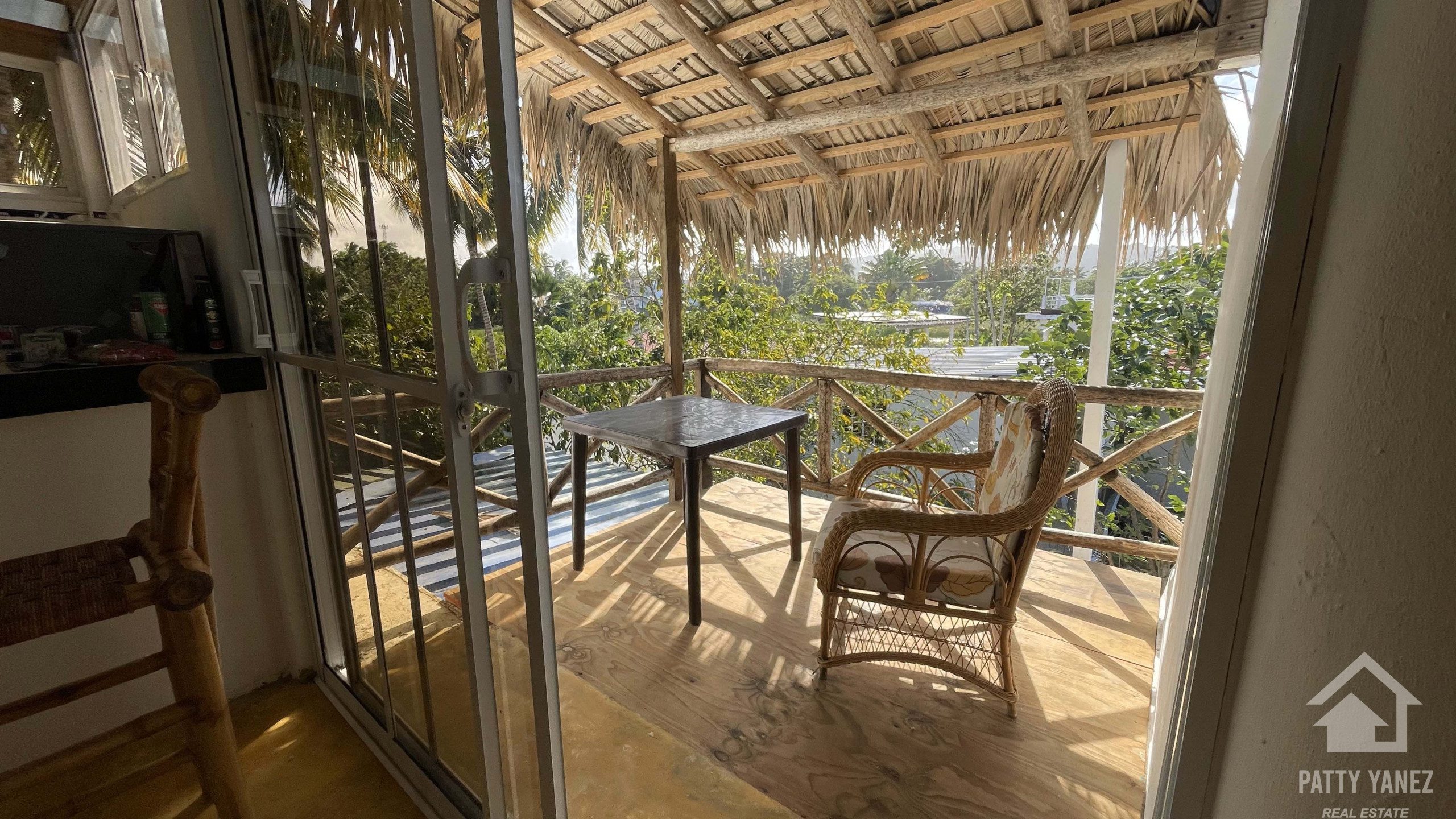 Investment Opportunity: Rental Business with 12 Units + Penthouse