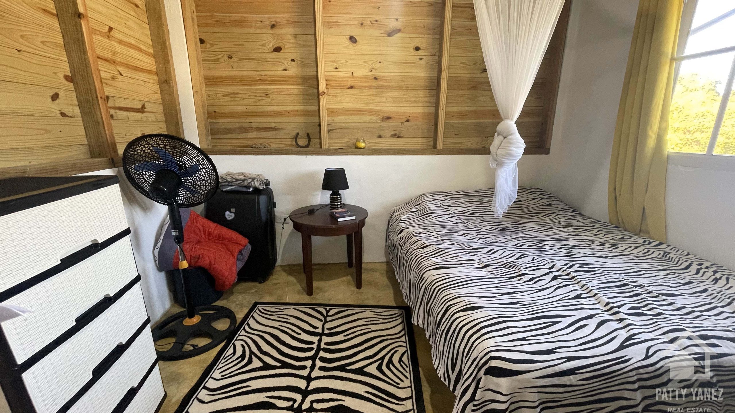 Investment Opportunity: Rental Business with 12 Units + Penthouse