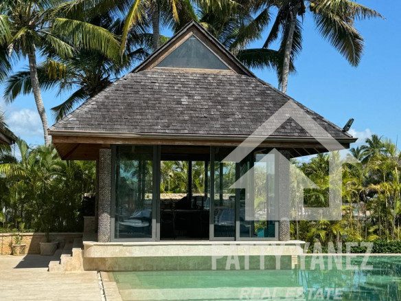 Mega mansión exclusiva frente al mar en Cap Cana: un refugio de lujo y una oportunidad de inversión