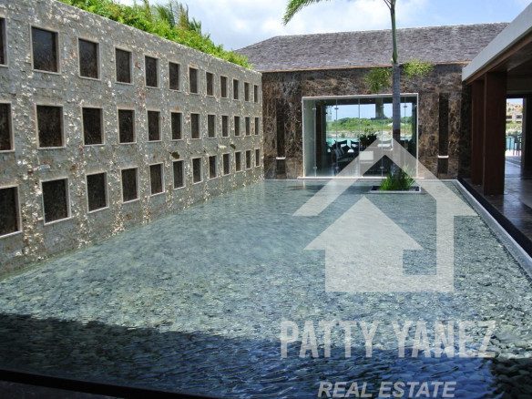 Mega mansión exclusiva frente al mar en Cap Cana: un refugio de lujo y una oportunidad de inversión